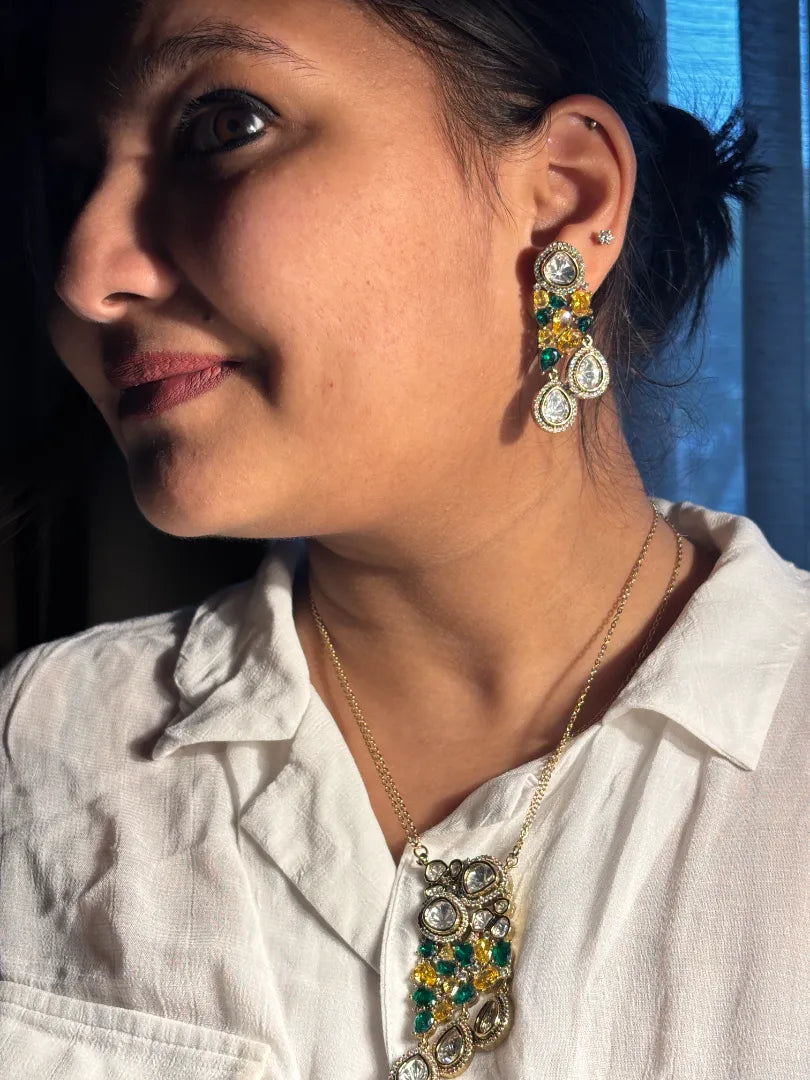 Amber Golden Emerald Pendant Set