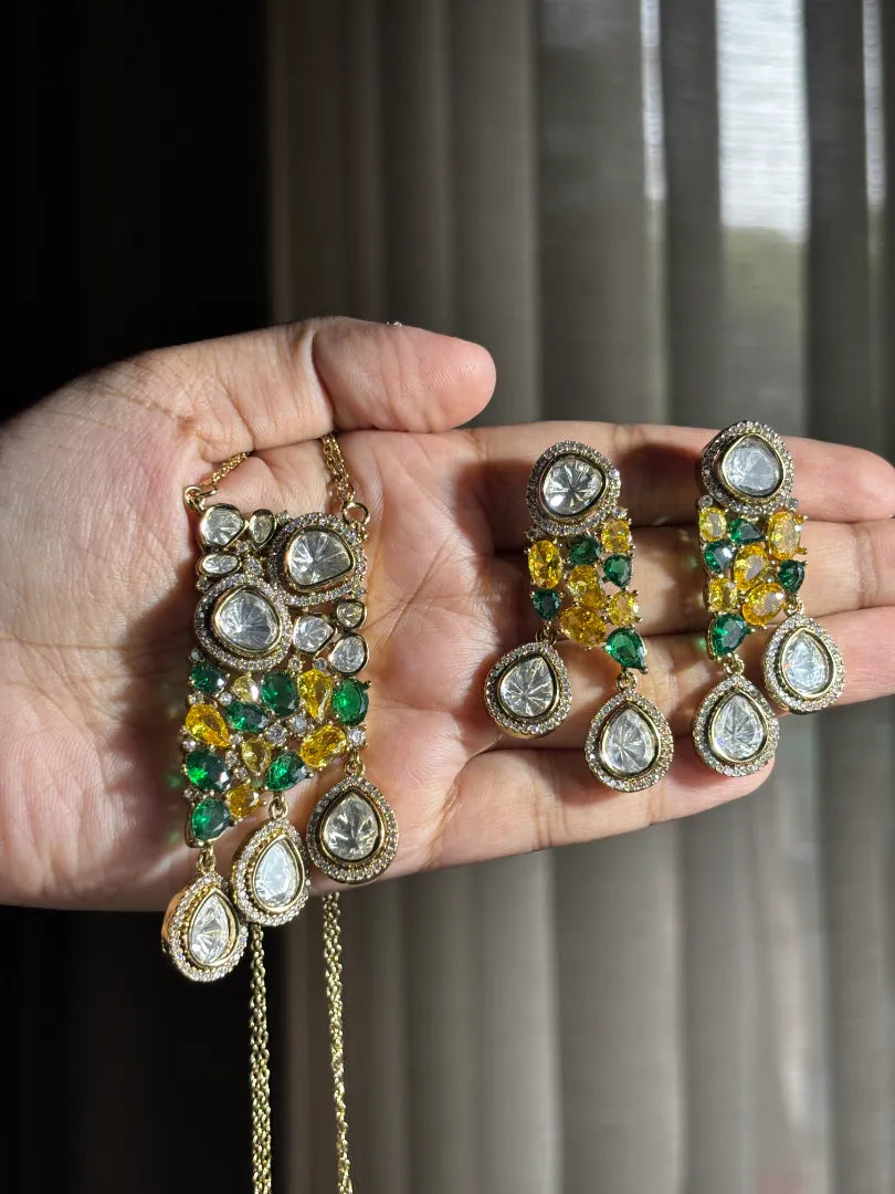 Amber Golden Emerald Pendant Set