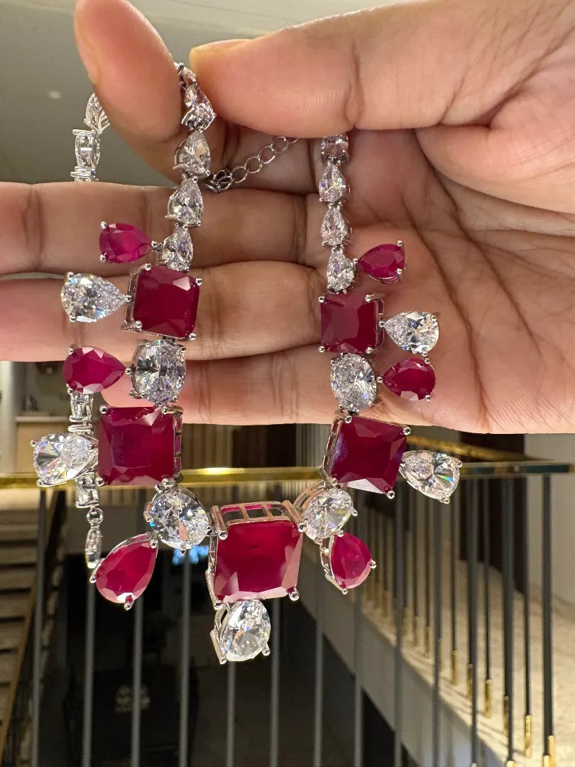 Aurora Ruby Roselight Necklace Set