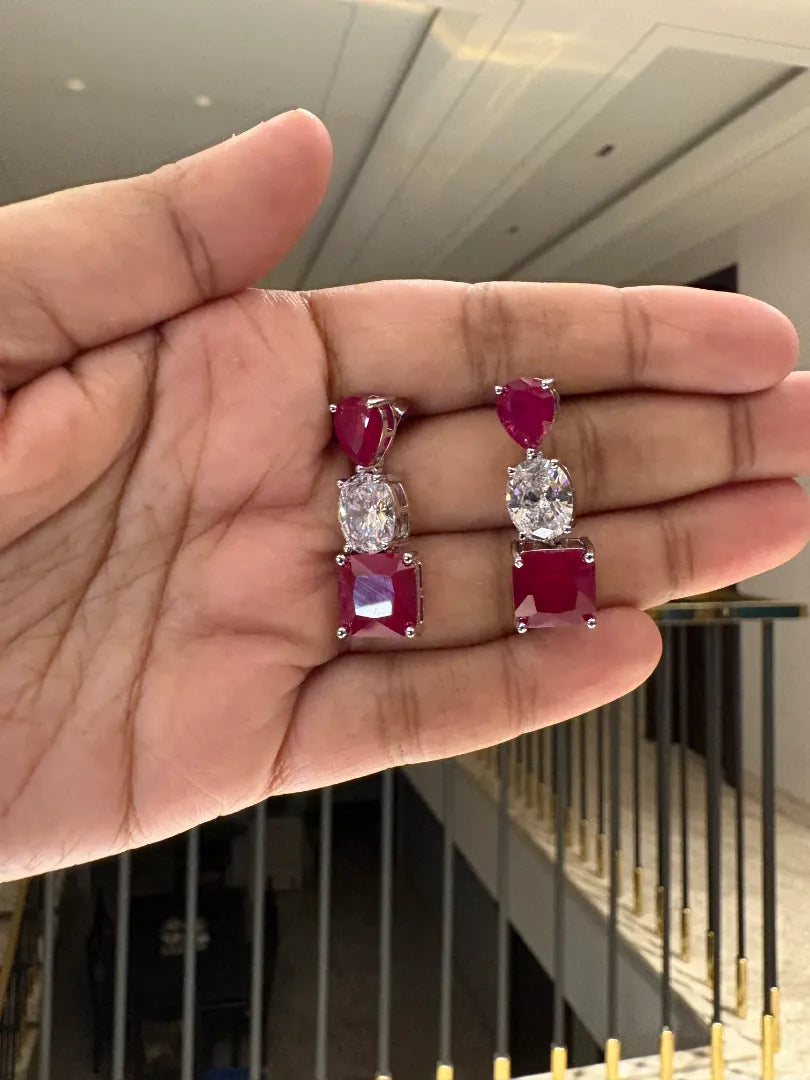 Aurora Ruby Roselight Necklace Set
